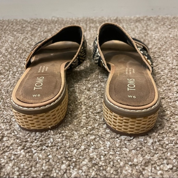 TOMS Women's Mariposa Slip-On City Sandals size 6 - Picture 8 of 8